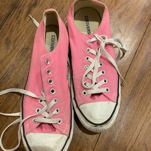 Pink converse